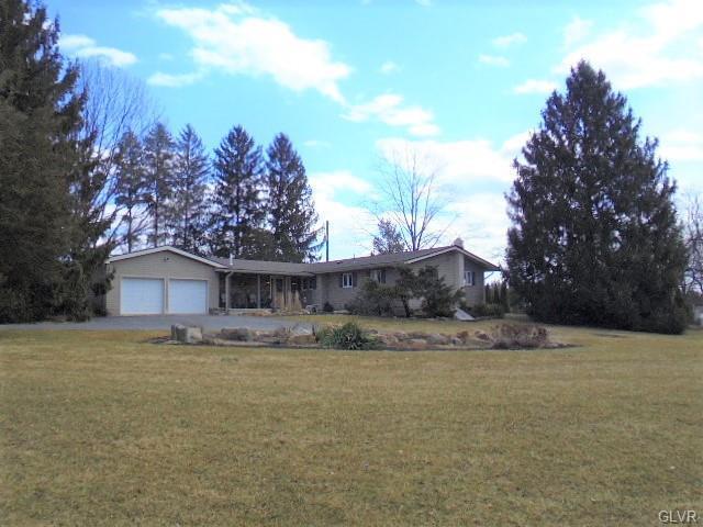 101 Peggy Lane  Bushkill Twp PA 18064 photo