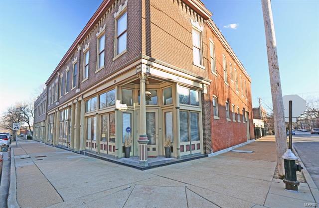 Property Photo: 1924 Geyer Avenue A 63104