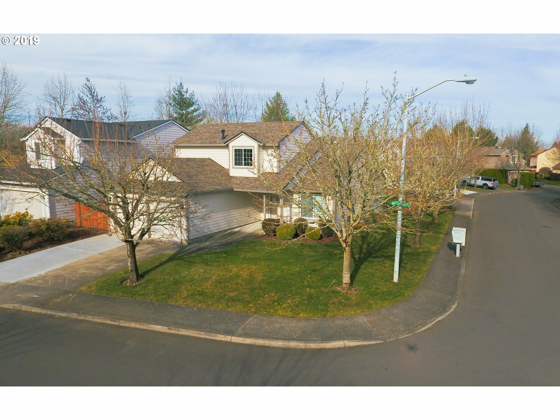 Property Photo:  2202 SE 181st Ave  WA 98683 