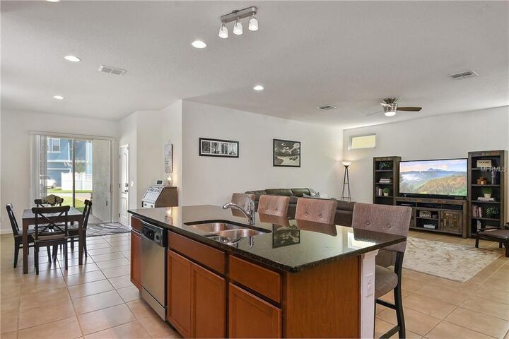 Property Photo:  7107 Brown Pelican Court  FL 34787 