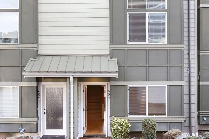 Property Photo: 604 S 23rd St WA 98405