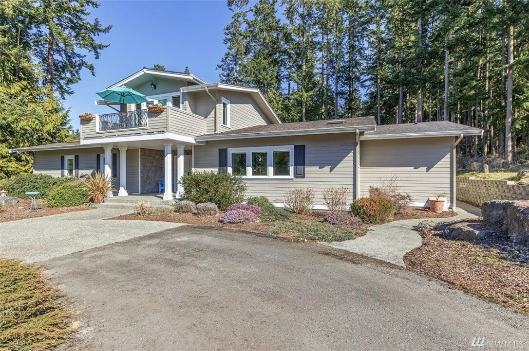 Property Photo:  66 N Palmer Dr  WA 98368 