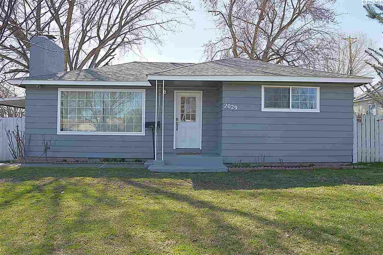 2029 W 4th Ave  Kennewick WA 99336 photo