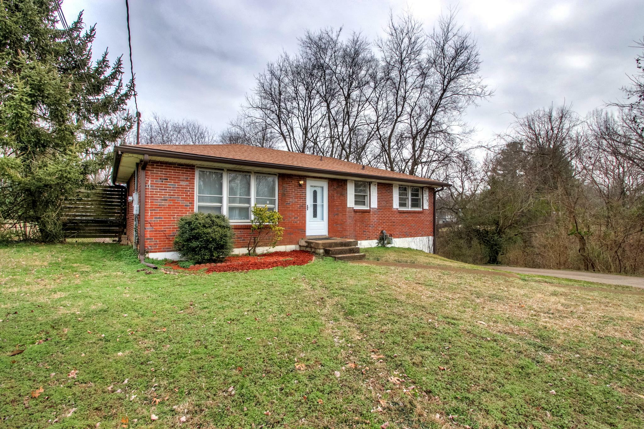 Property Photo:  1221 Harwood Dr  TN 37206 