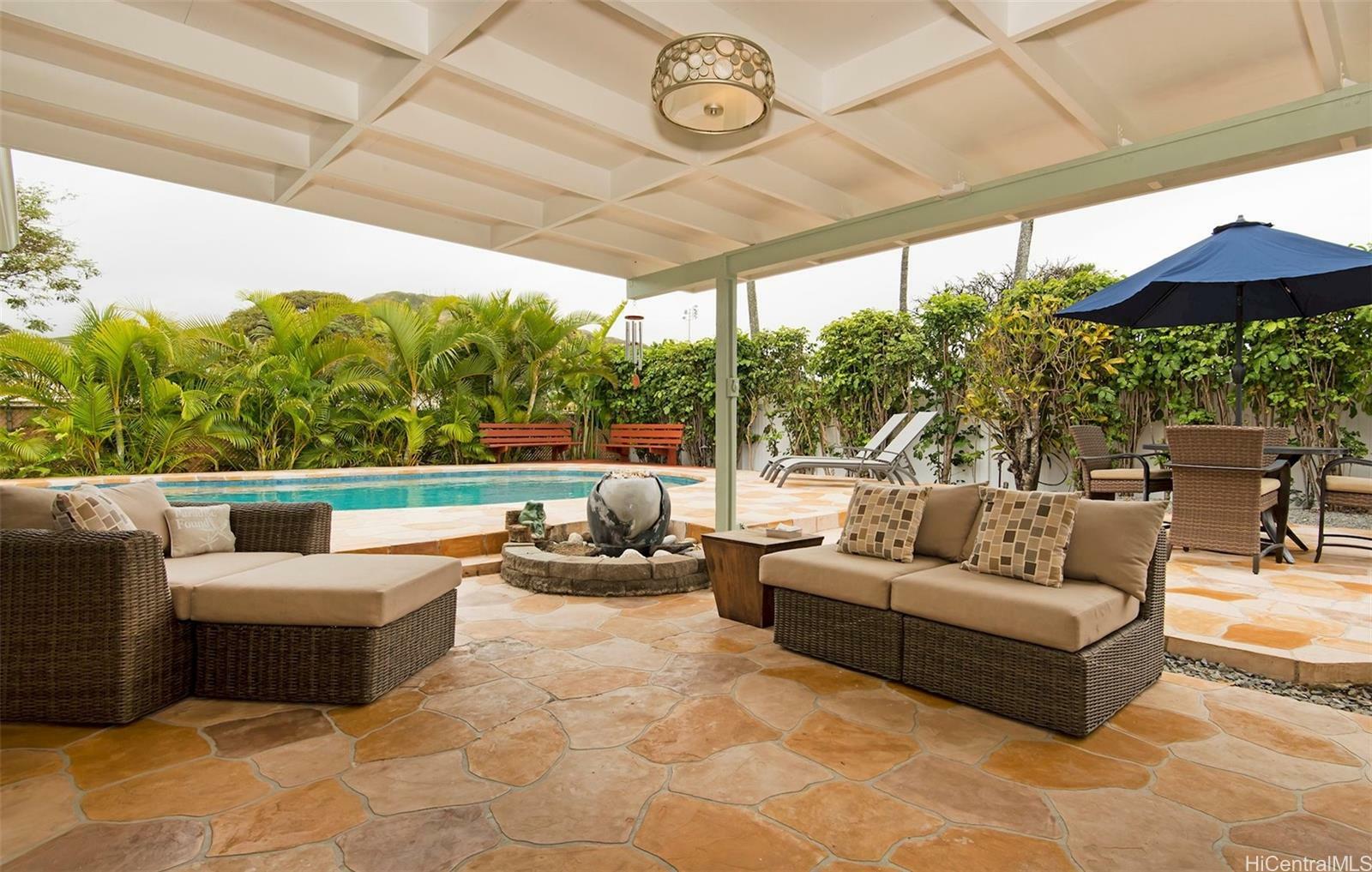 Property Photo:  62 Aikahi Loop  HI 96734 