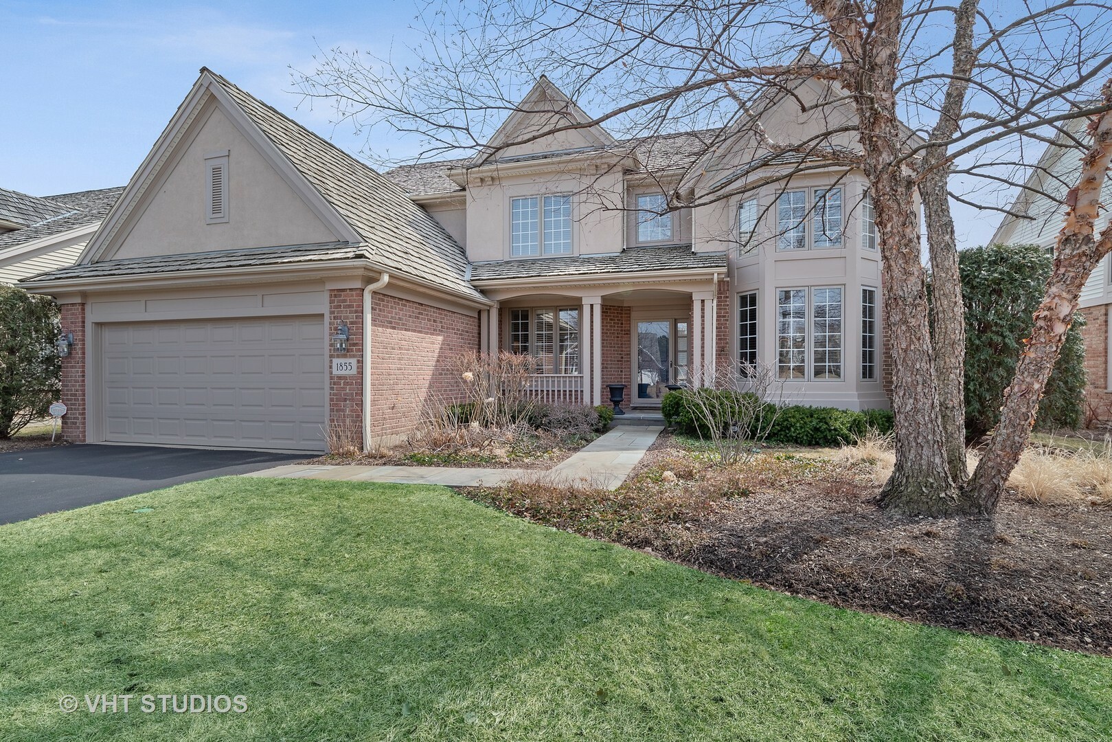 Property Photo:  1855 Wyndham Circle  IL 60025 