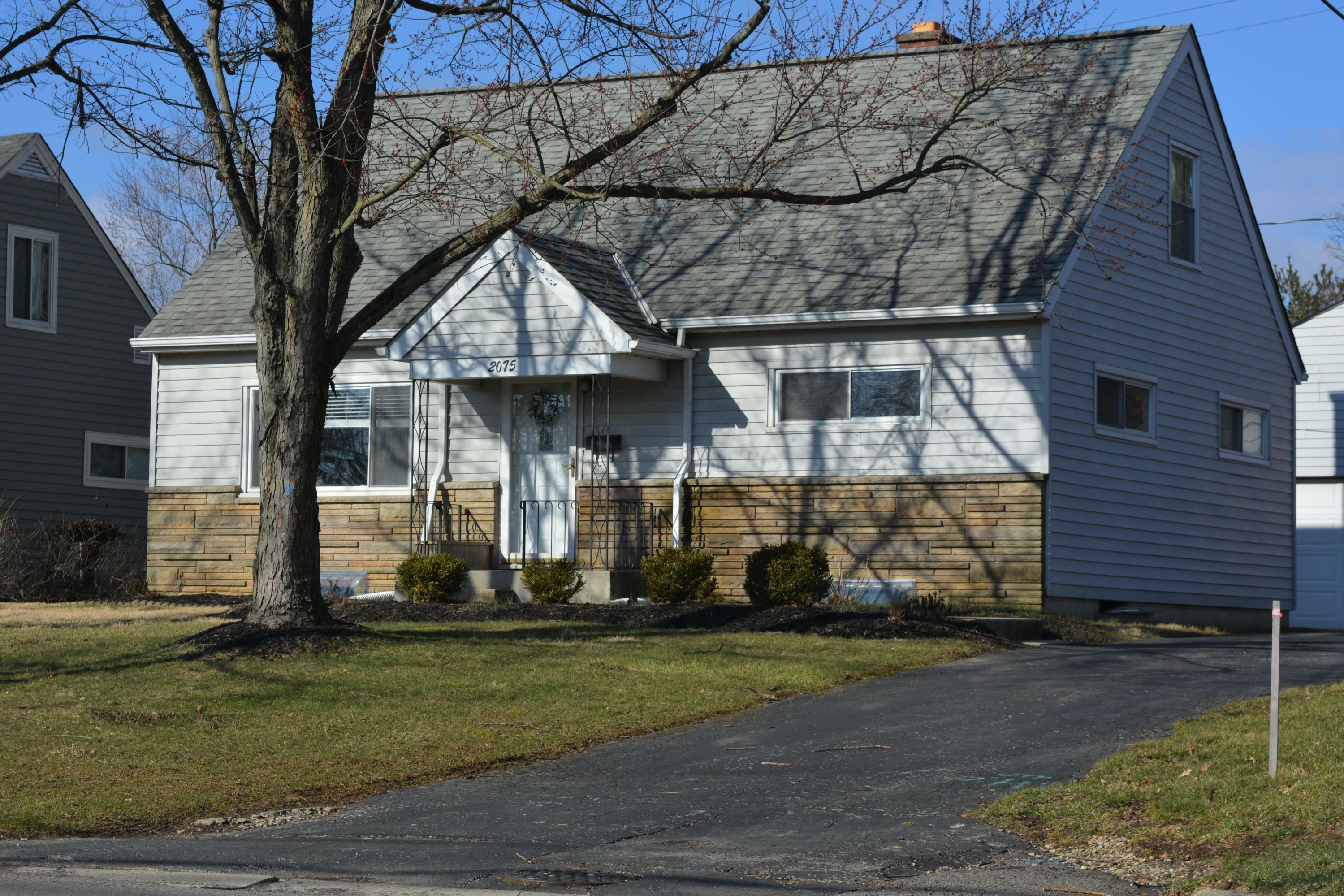 Property Photo:  2075 N Star Road  OH 43221 