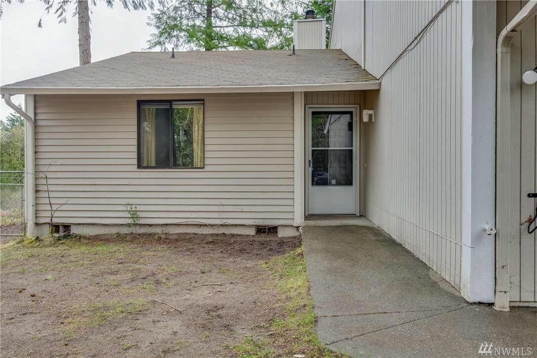 Property Photo:  1710 Lyle Ave A &Amp B  WA 98312 