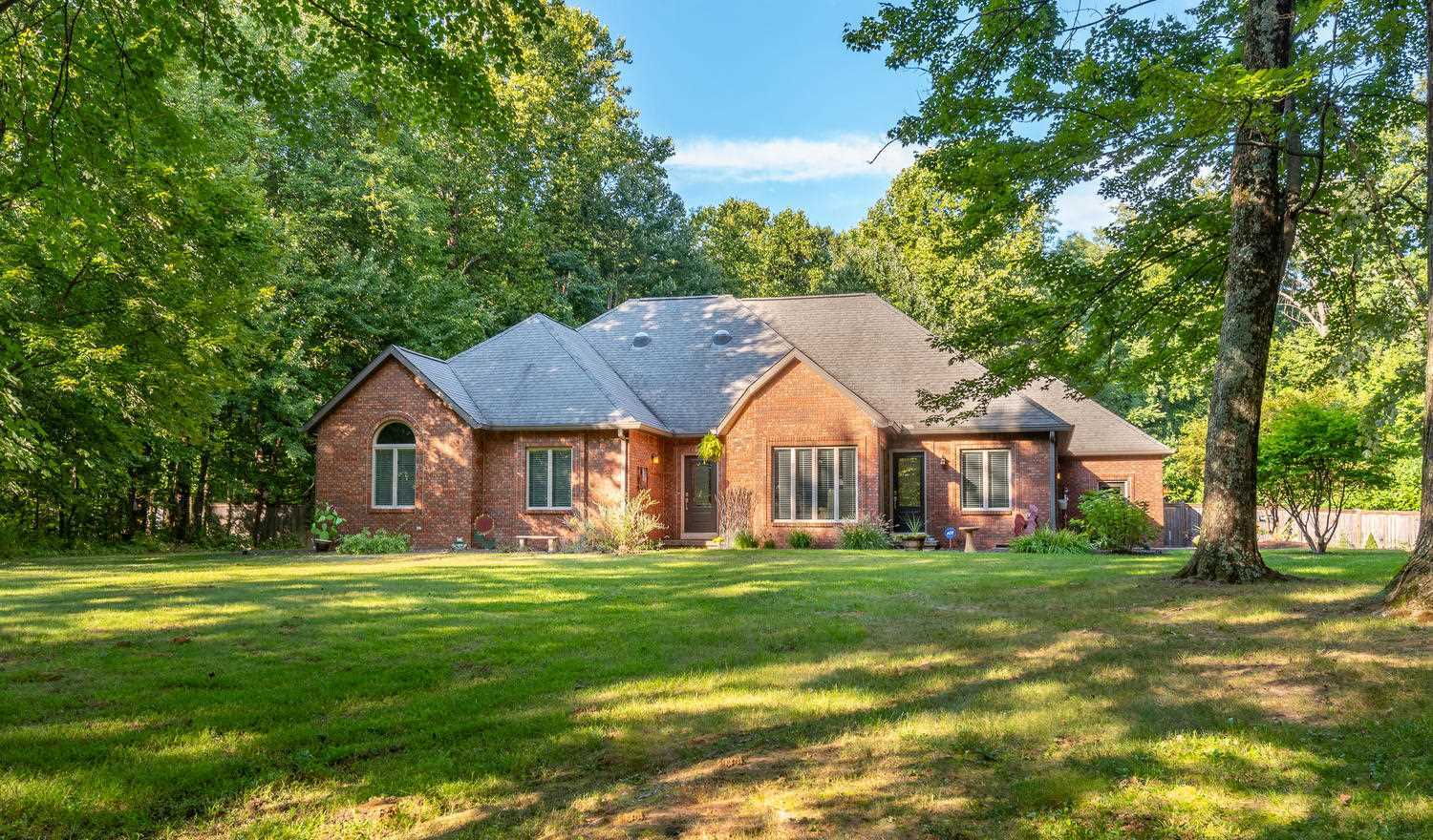 Property Photo:  4301 W Tanglewood Road  IN 47404 