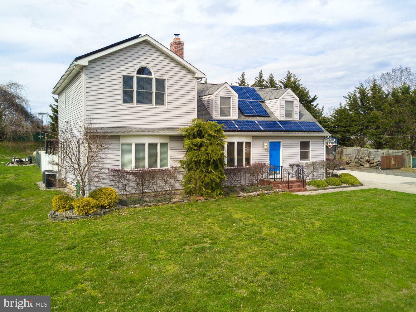 Property Photo:  10 Linden Road  NJ 08505 