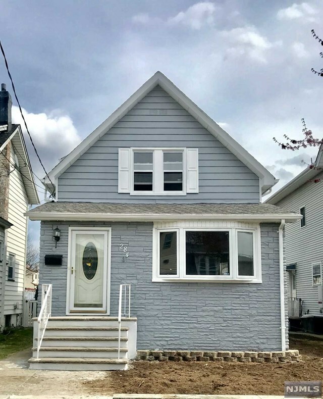 Property Photo:  284 Lyndhurst Avenue  NJ 07071 