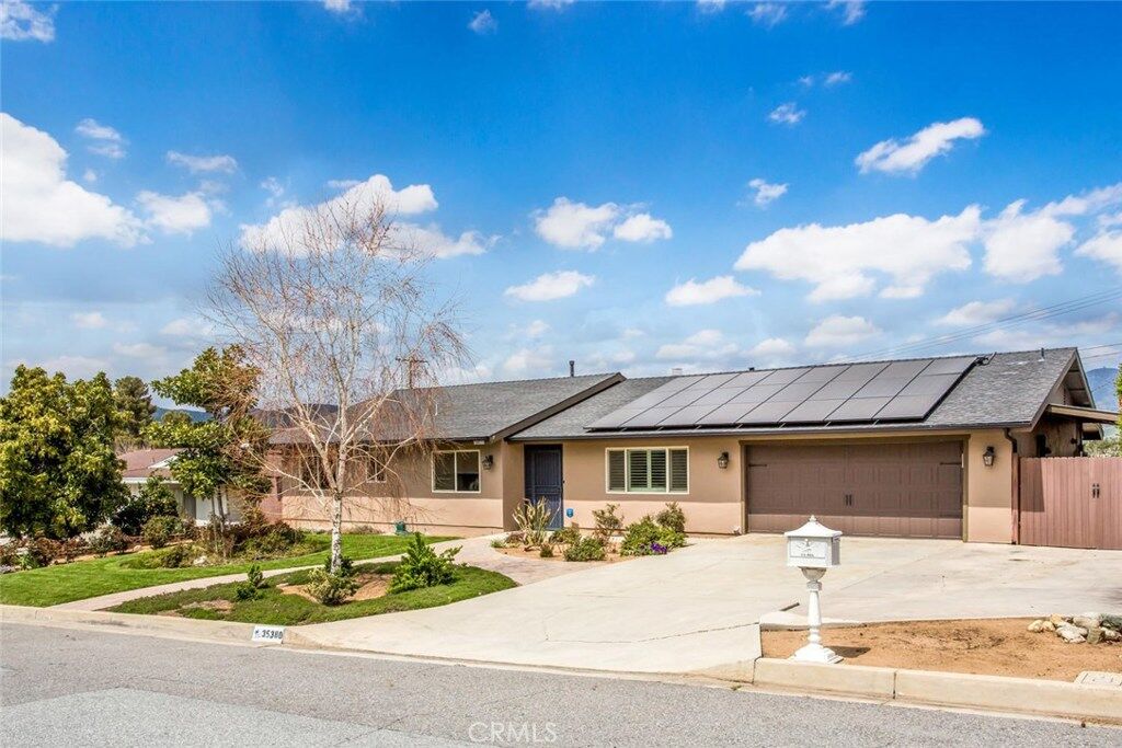 Property Photo: 35380 Panorama Drive CA 92399