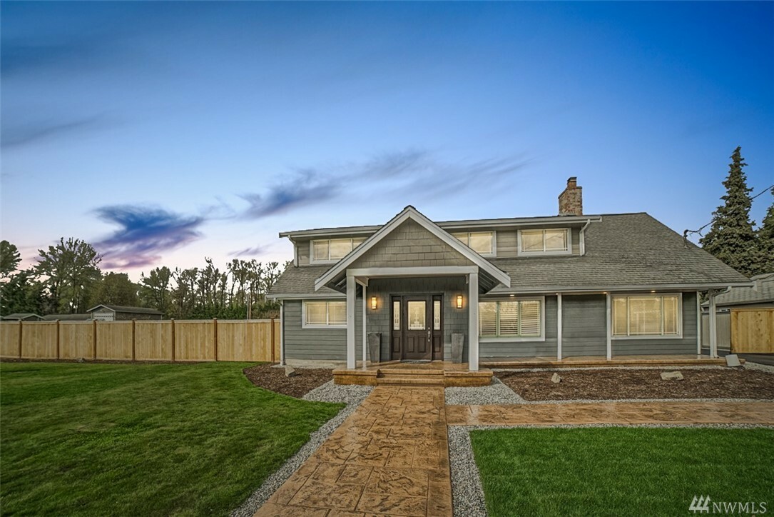 Property Photo: 6712 112th Ave E WA 98372