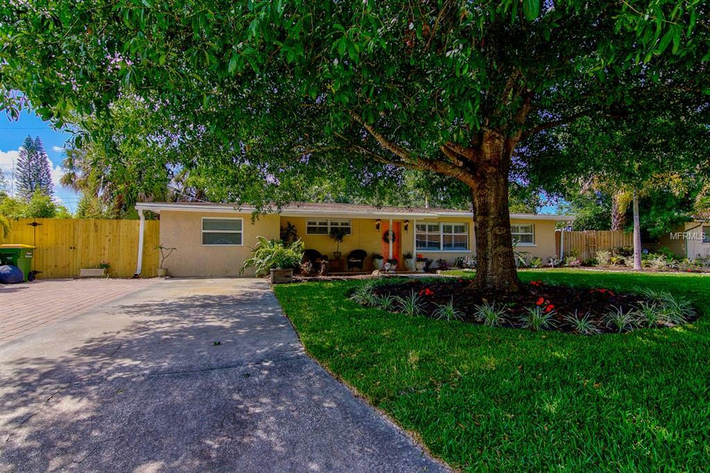 Property Photo:  2956 Louise Street  FL 34237 