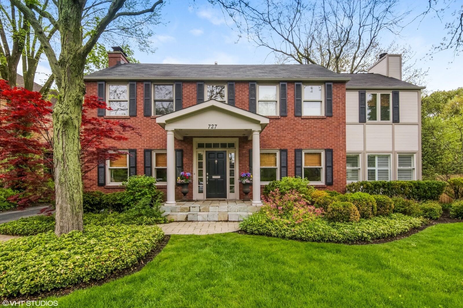 Property Photo:  727 Grove Street  IL 60022 