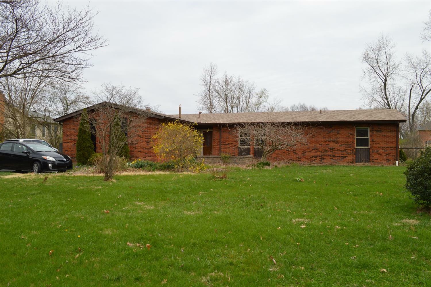 Property Photo: 9520 Iris Drive OH 45241