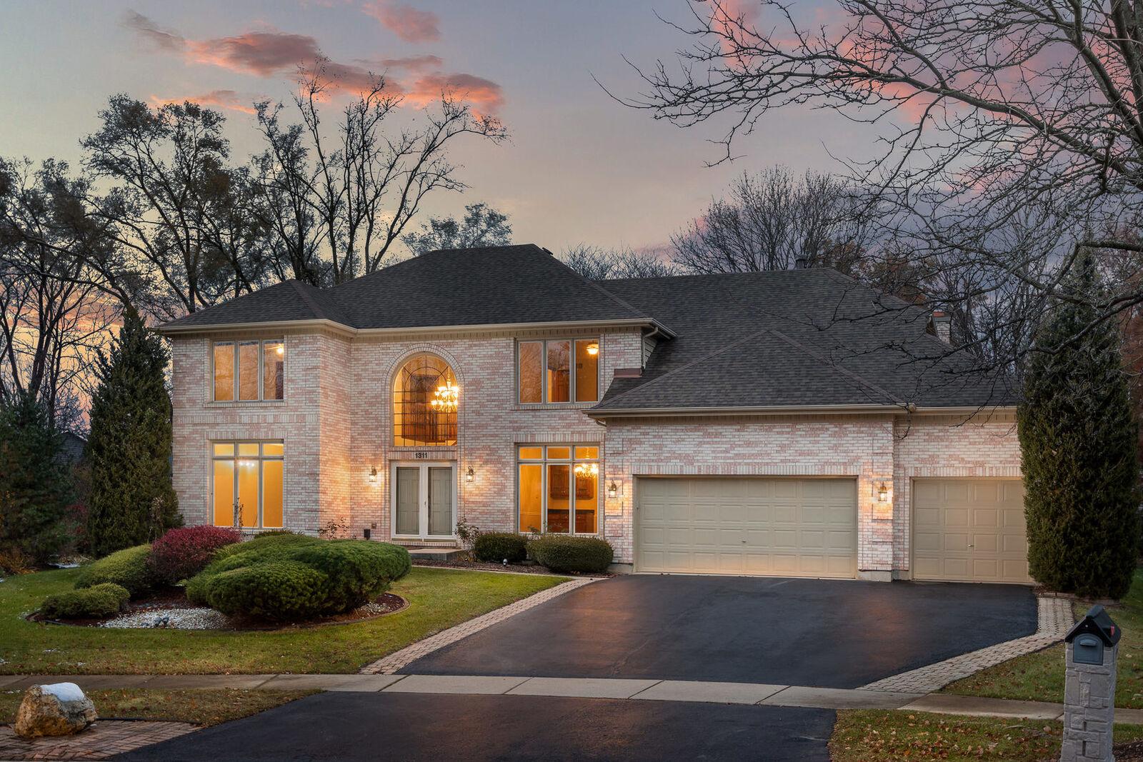 Property Photo:  1311 Kallien Court  IL 60540 