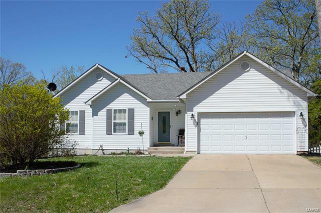 Property Photo: 1140 Village Green Drive 63357