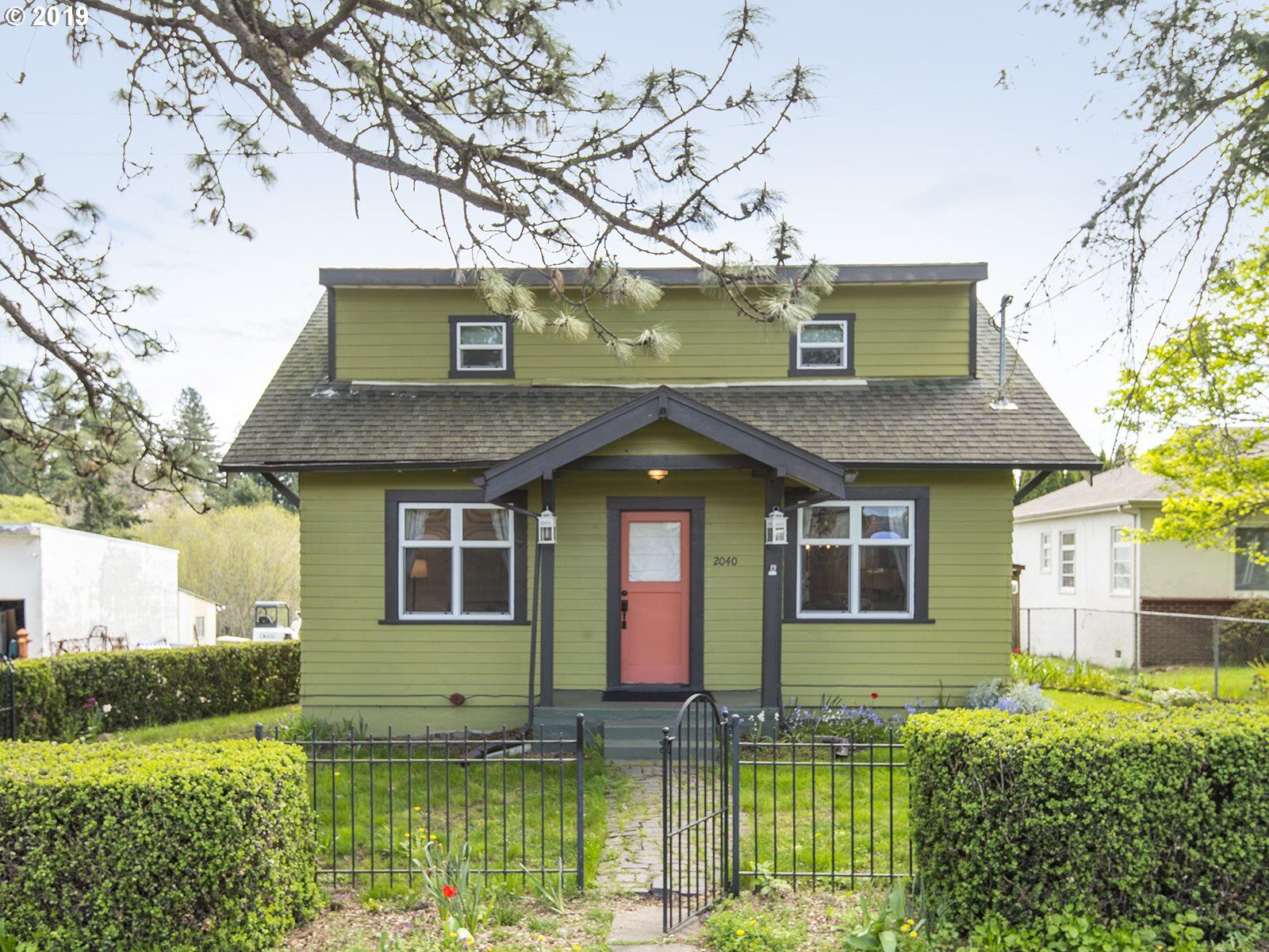 Property Photo: 2040 SW 192nd Ave OR 97006