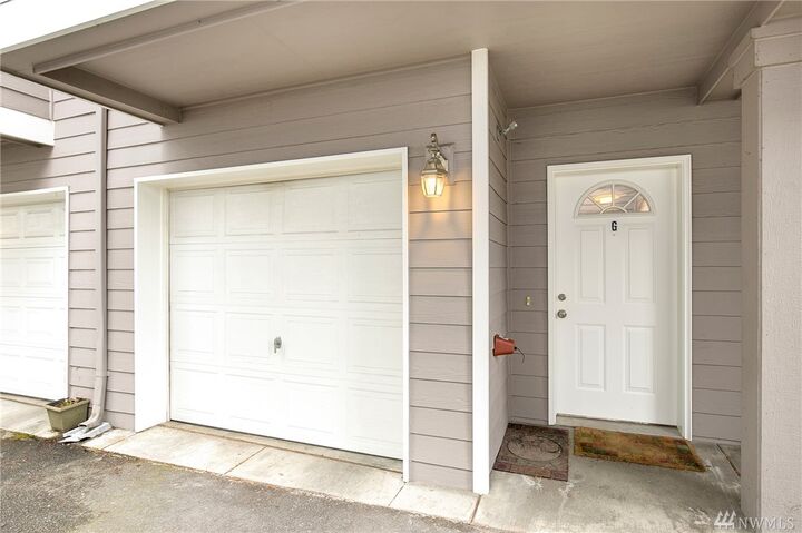 Property Photo:  1766 N Northgate Way G  WA 98133 