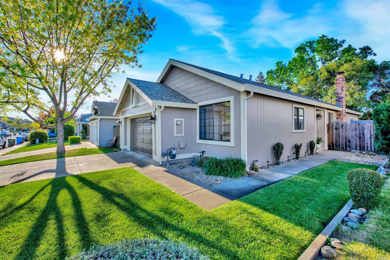 Property Photo:  542 Eldridge Avenue  CA 95688 