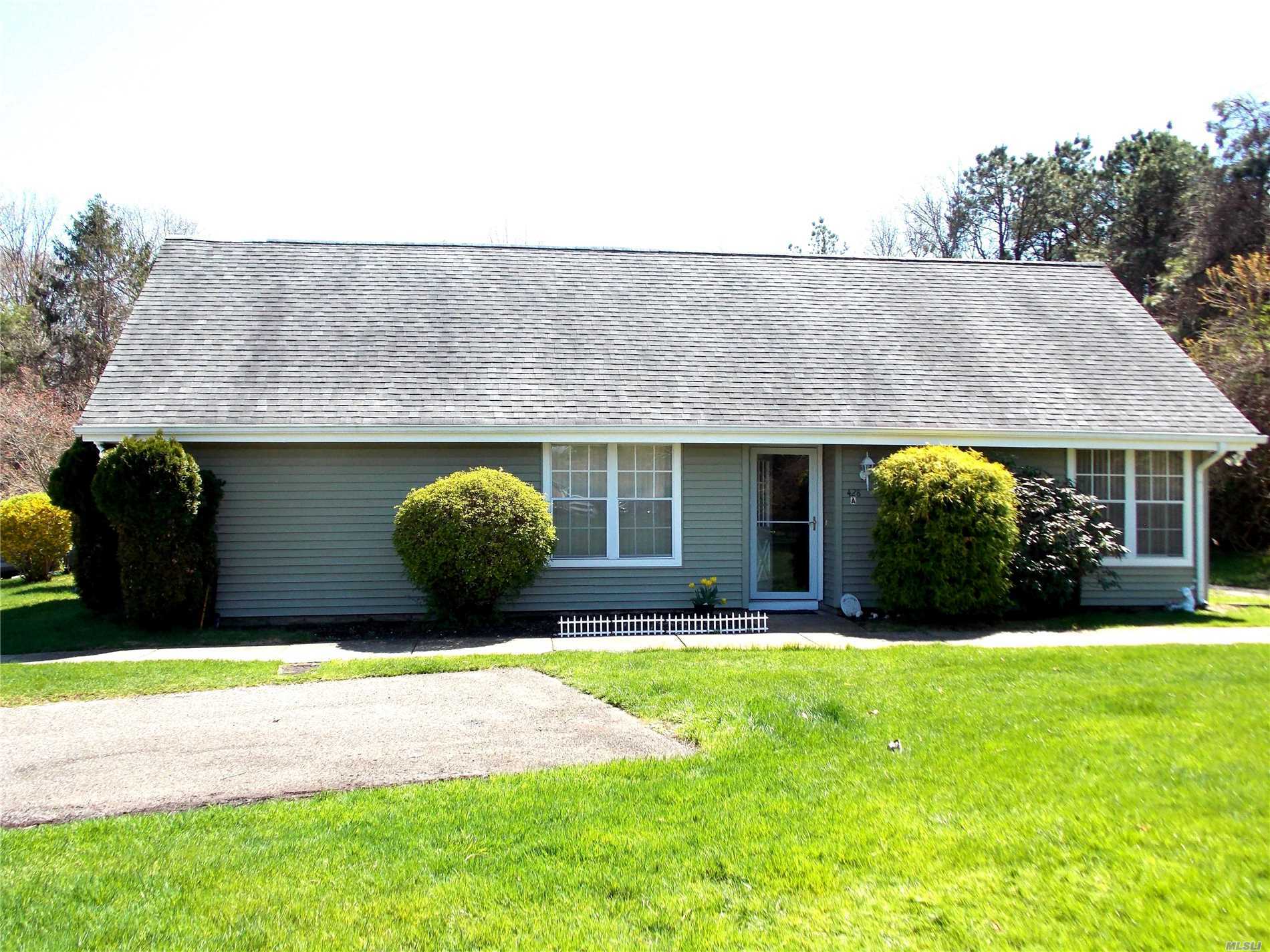 Property Photo:  428 Aylesbury Court A  NY 11961 