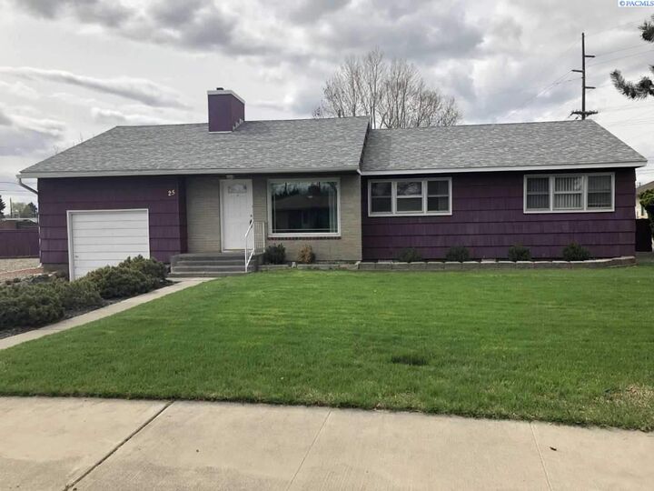 25 N Neel Street  Kennewick WA 99356-2814 photo