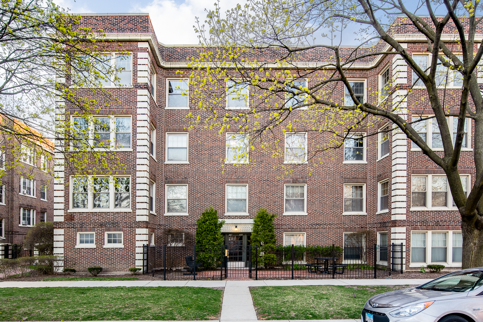 Property Photo:  447 North Lombard Avenue 3  IL 60302 