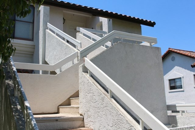 Property Photo:  16470 Avenida Venusto F  CA 92128 