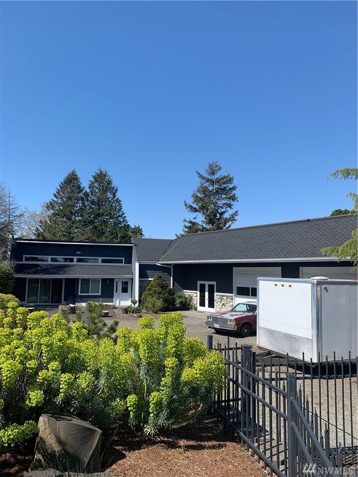 5499 Haida Wy  Blaine WA 98230 photo