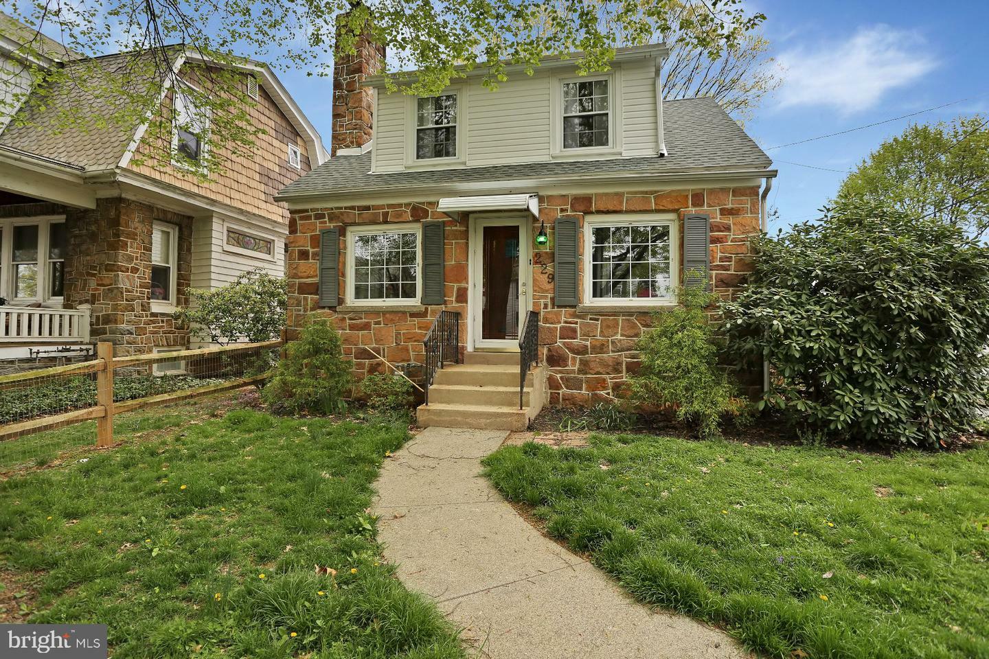 Property Photo: 229 Reading Avenue PA 19607