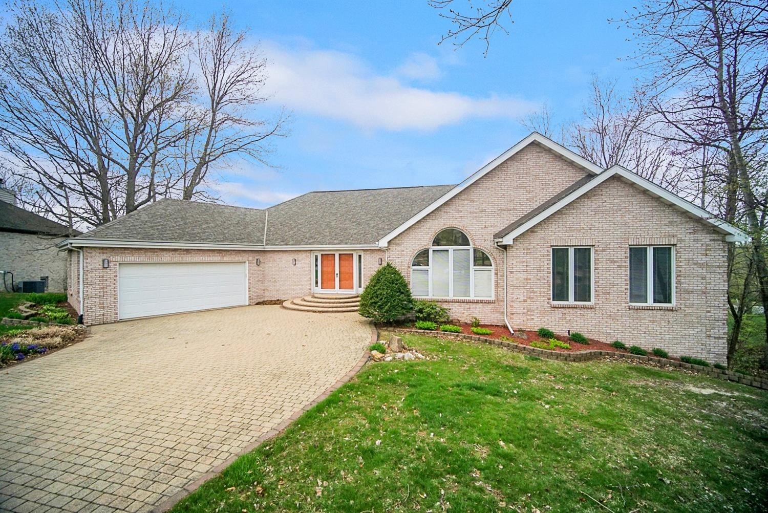Property Photo: 379 Tremont Circle IN 46385
