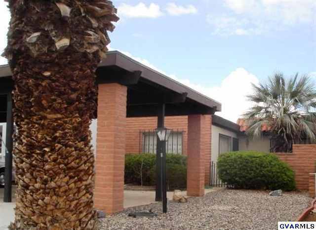 Property Photo:  372 W Calle De La Amistad  AZ 85614 