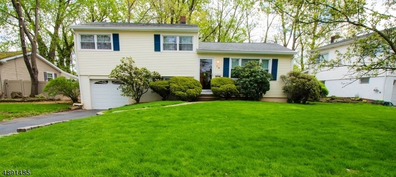 Property Photo:  12 Timberline Dr  NJ 07023 