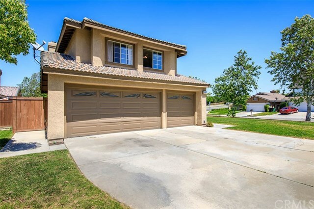 Property Photo:  3001 Mountainside Drive  CA 92882 