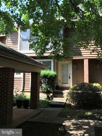 Property Photo:  11406 Orchard Green Court  VA 20190 