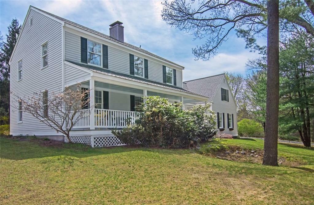 Property Photo:  28 Queens River Dr  RI 02892 