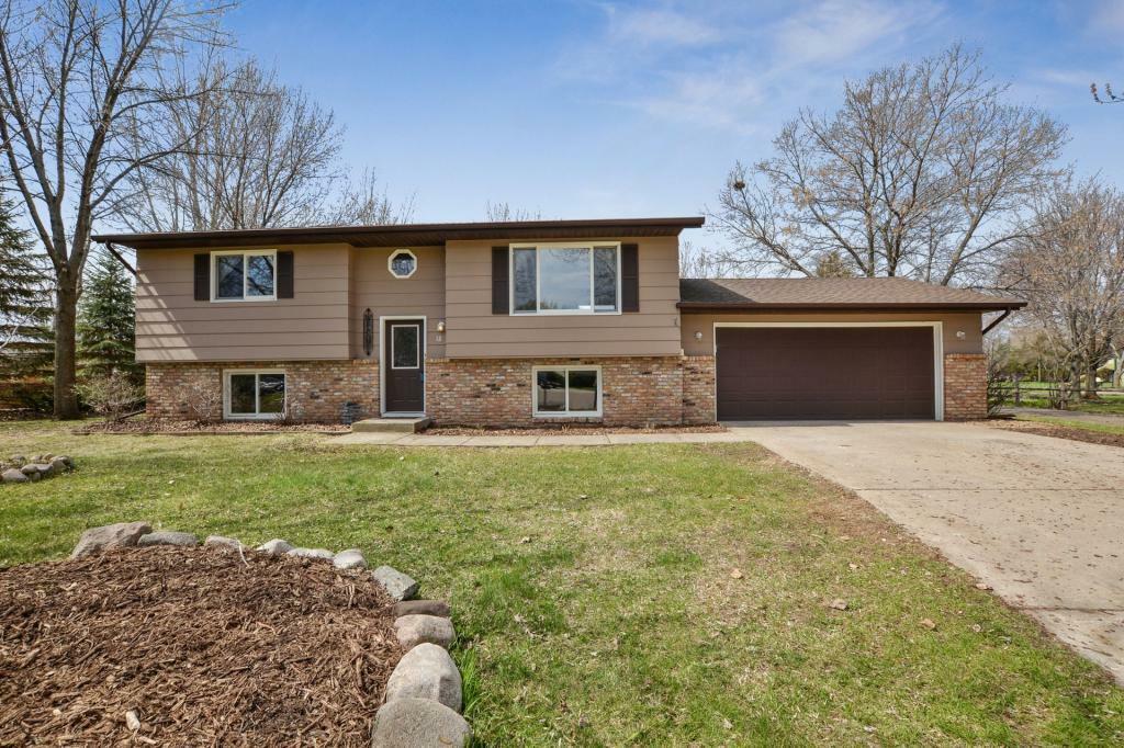 Property Photo:  12 Eagle Circle  MN 55362 