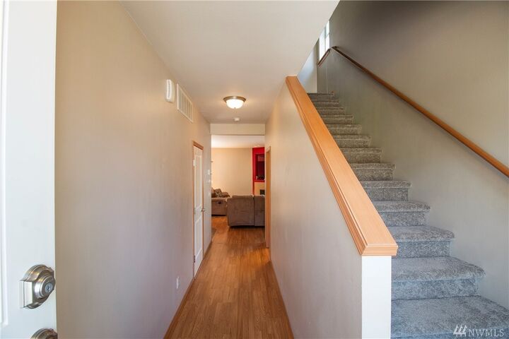 Property Photo:  370 NE Miramar Cir  WA 98311 