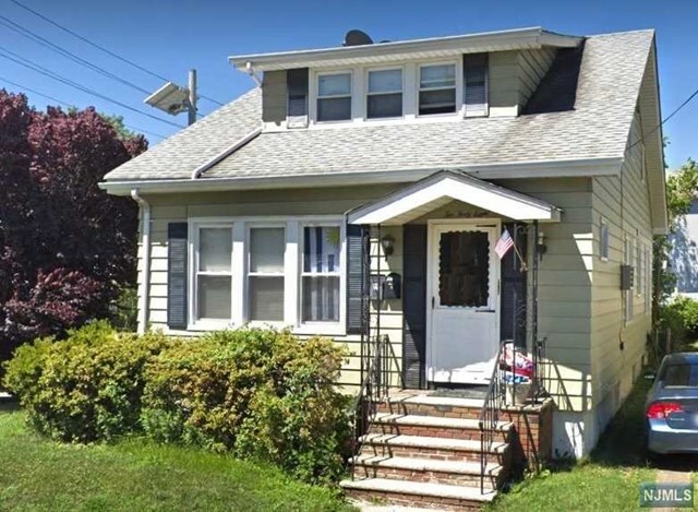 Property Photo:  246-248 Vernon Avenue 2nd Floor  NJ 07503 