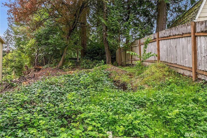 Property Photo:  1808 104th Ave SE  WA 98004 