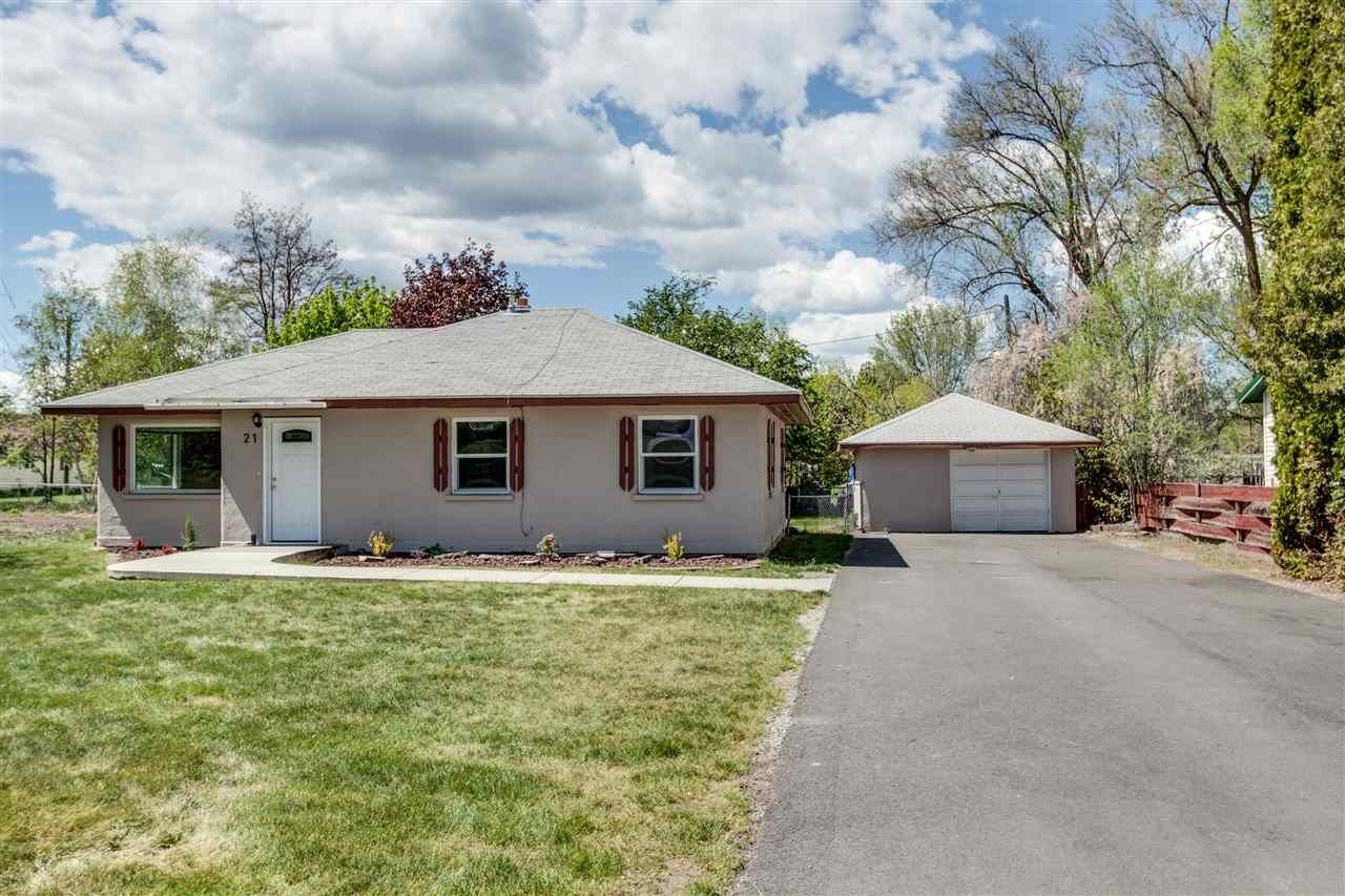 Property Photo:  21 N Barker Rd  WA 99016-9703 