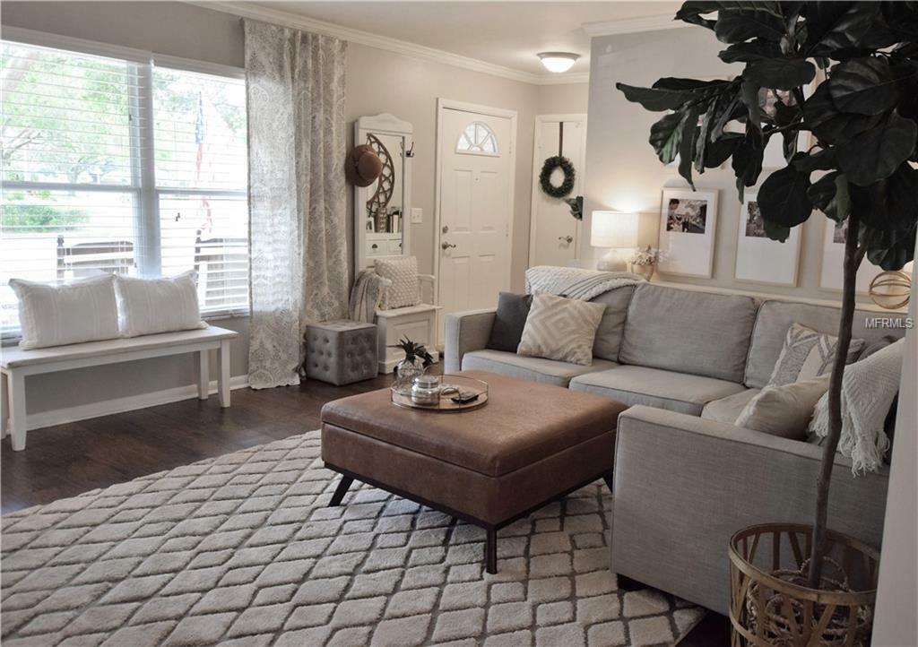 Property Photo: 10316 Lake Carroll Way FL 33618
