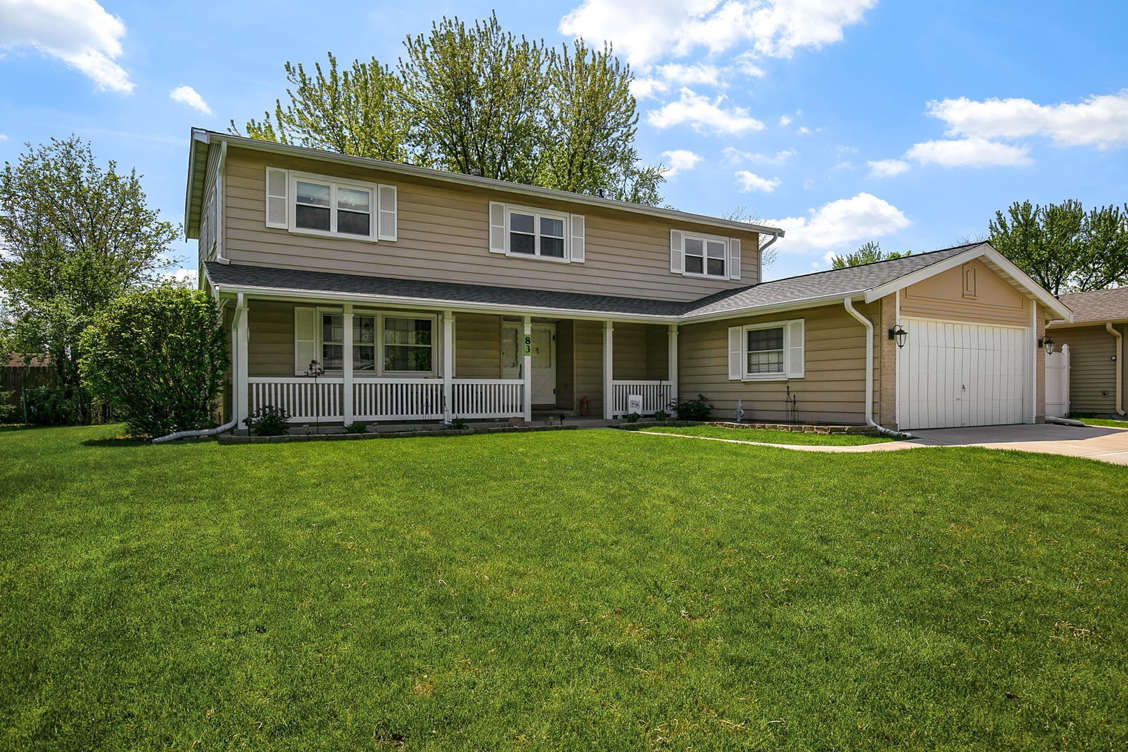 Property Photo:  83 West Brantwood Avenue  IL 60007 