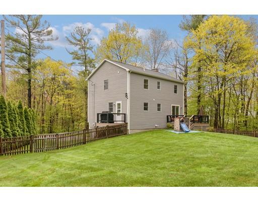 Property Photo: 4 Earles Row MA 01887