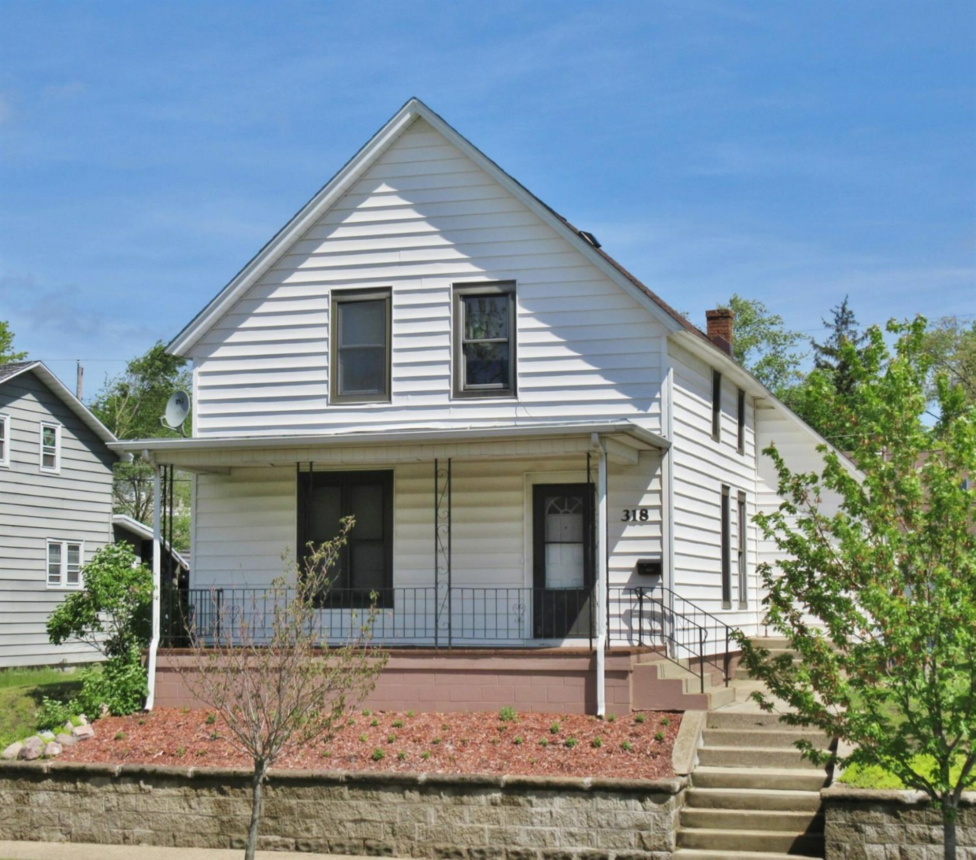 Property Photo:  318 Pearl Street  IN 46360 