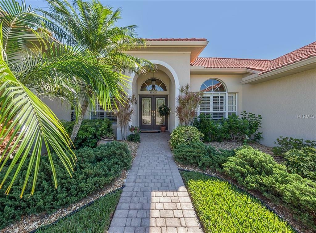 Property Photo: 905 Chickadee Drive FL 34285