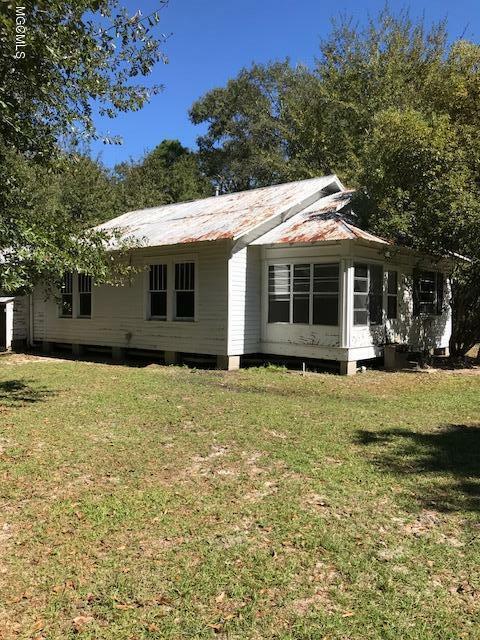 Property Photo:  3156 Big Ridge Road  MS 39540 