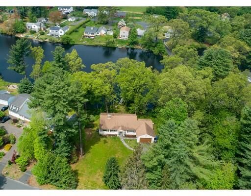 Property Photo:  4 Crescent Beach Drive  CT 06082 