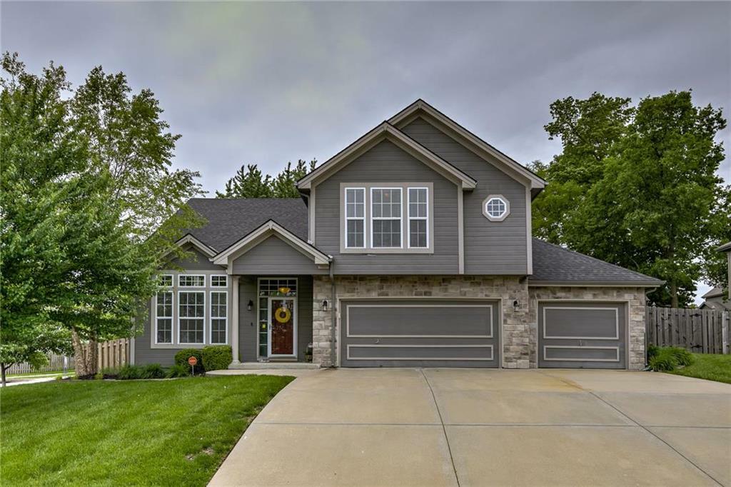 Property Photo: 8800 N Chatham Avenue MO 64154